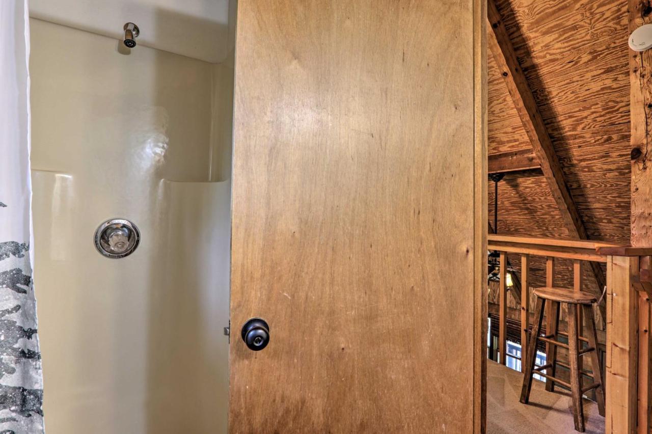 Вилла Gatlinburg Escape With Hot Tub, Deck And Mtn View Экстерьер фото