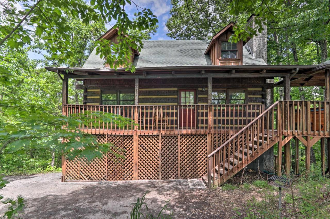 Вилла Gatlinburg Escape With Hot Tub, Deck And Mtn View Экстерьер фото